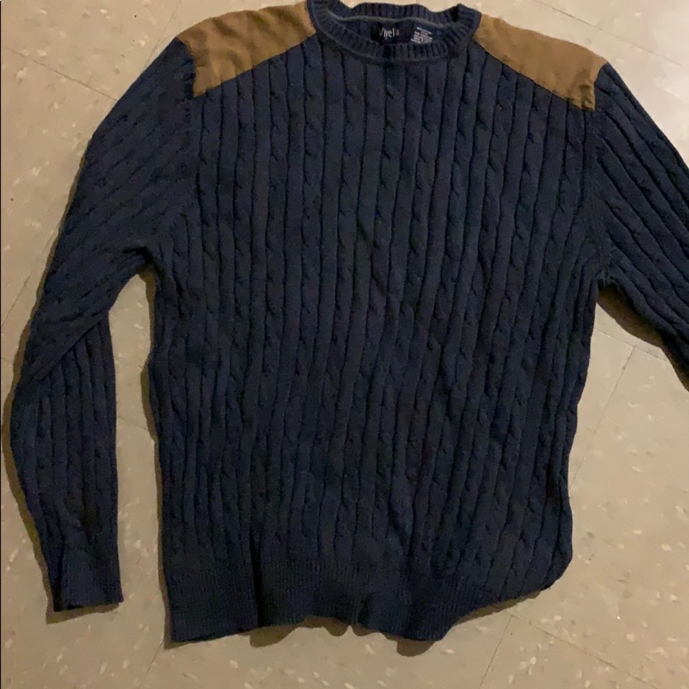 Blue sweater with shoulder pads